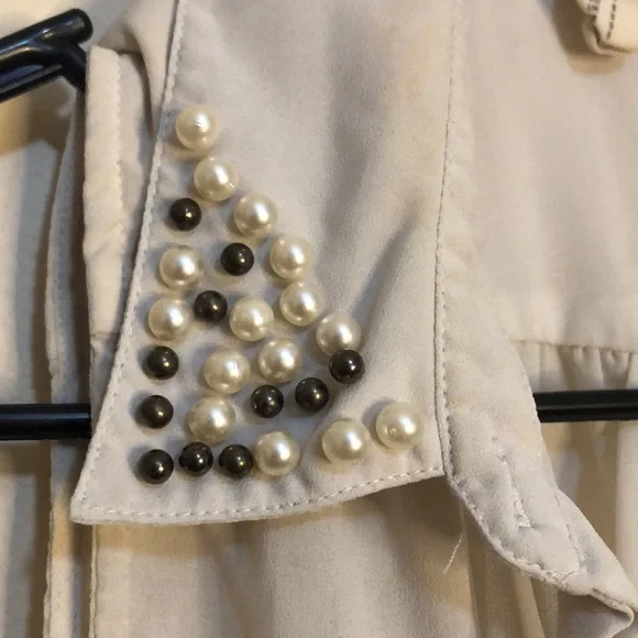 Distressed Top - Picture 2 of 2